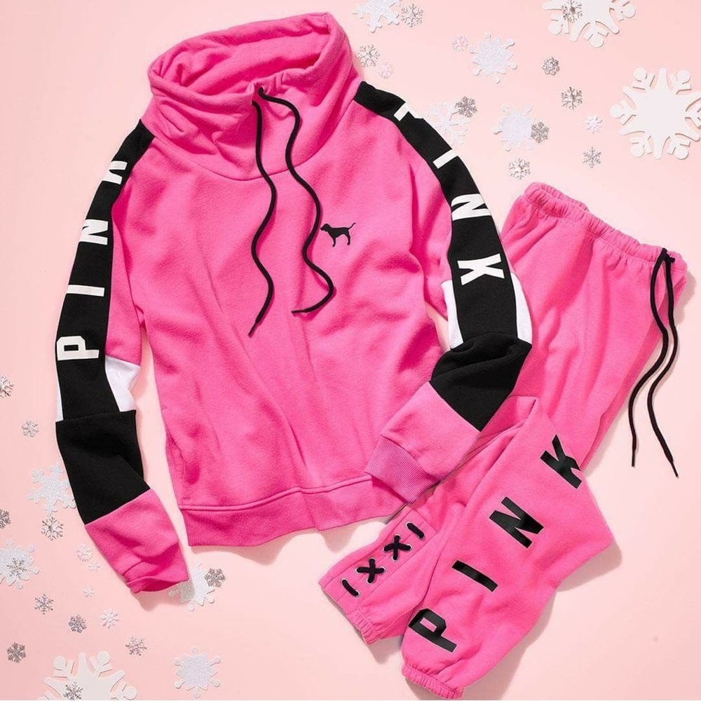 Victoria’s Secret PINK High Neck Cowl in Pink, Size Medium